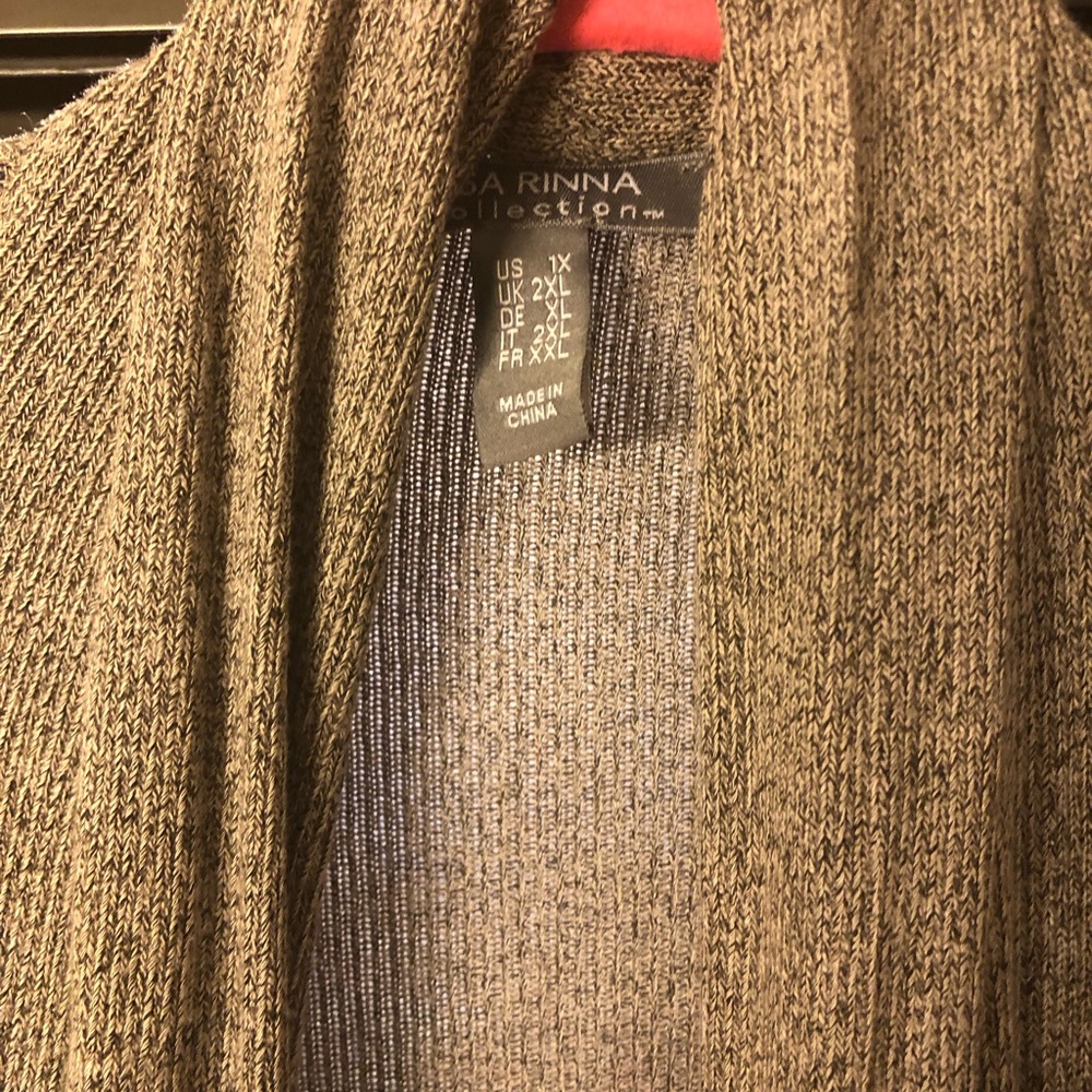 Lisa Rinna Duster - Picture 3 of 3